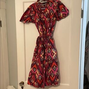 Elegant Pink and Orange Patterned Midi Dress